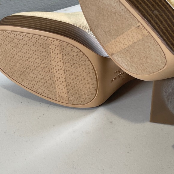 Circus NY by Sam Edelman Womens Stace Eggshell‎ Glossy Chelsea Boots SZ 10 Cream - Picture 9 of 14